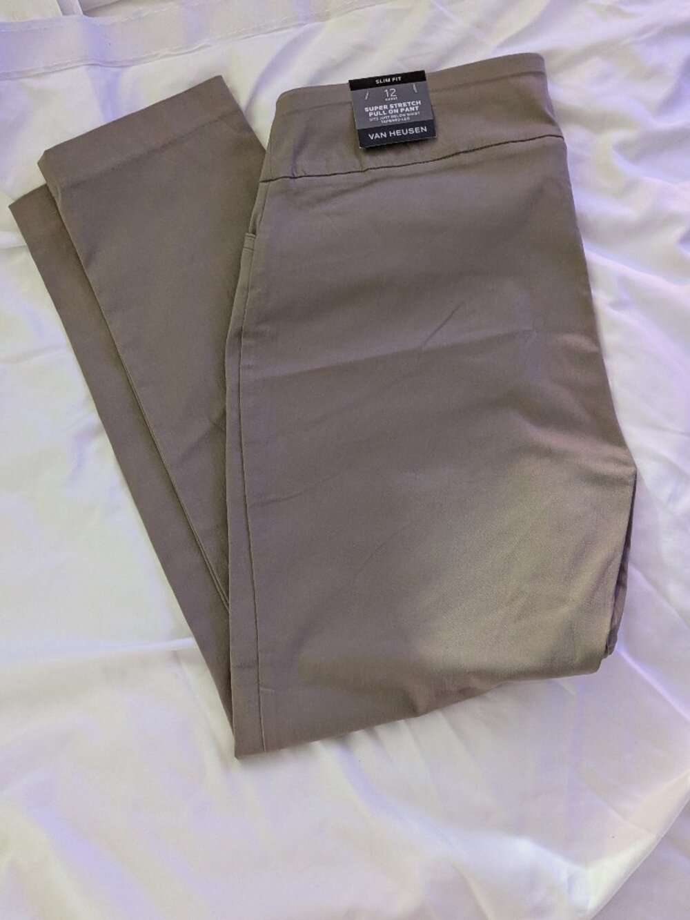 NWT Van Heusen Super Stretch Pull On Pants Slim Fit Tapered Leg Size 12 Short